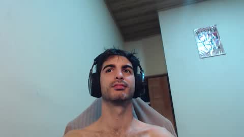 Santiago Enrique online show from November 11, 3:39 am