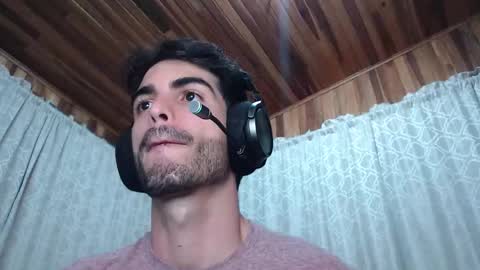 Santiago Enrique online show from December 23, 7:17 am