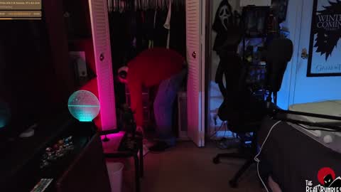 Snapshot of therealbumbles chatting on January 5, 9:25 pm Bumbles or B online show from January 5, 9:25 pm