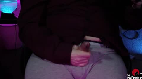 Snapshot of therealbumbles chatting on February 13, 7:03 am Bumbles or B online show from February 13, 7:03 am