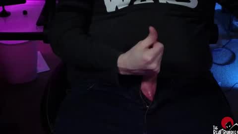 Snapshot of therealbumbles chatting on February 16, 7:49 pm Bumbles or B online show from February 16, 7:49 pm