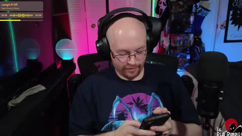 Snapshot of therealbumbles chatting on October 4, 3:15 am Bumbles or B online show from October 4, 3:15 am