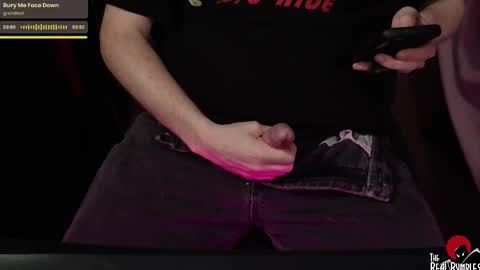 Snapshot of therealbumbles chatting on November 7, 3:01 pm Bumbles or B online show from November 7, 3:01 pm