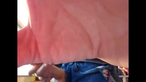 Snapshot of therizzler_1_of_1 chatting on December 20, 9:50 pm therizzler_1_of_1 online show from December 20, 9:50 pm