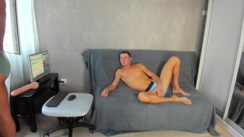 Snapshot of thermalsis chatting on October 20, 8:15 am Sasha Zhenya online show from October 20, 8:15 am