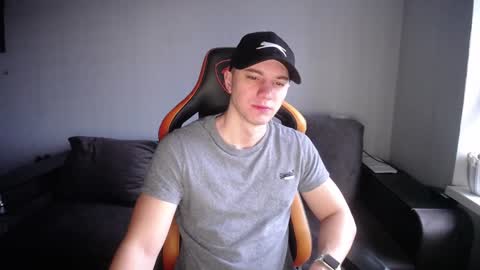 Nick   online show from January 19, 6:20 am