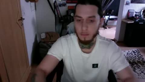 Snapshot of theshowercock chatting on October 11, 11:20 am theshowercock online show from October 11, 11:20 am