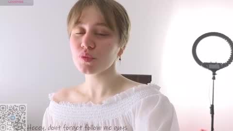 Lucia online show from February 13, 8:10 am