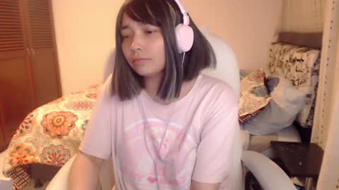 Snapshot of thetalkingbutt chatting on January 5, 8:22 am Mai online show from January 5, 8:22 am