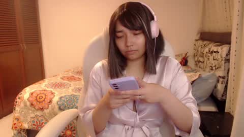 Snapshot of thetalkingbutt chatting on January 5, 11:55 pm Mai online show from January 5, 11:55 pm