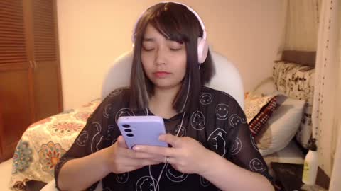 Snapshot of thetalkingbutt chatting on January 12, 7:11 am Mai online show from January 12, 7:11 am