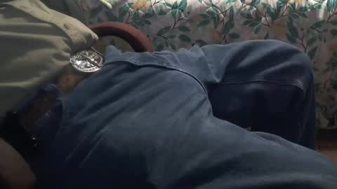 Snapshot of thetnguy chatting on December 13, 10:04 pm thetnguy online show from December 13, 10:04 pm