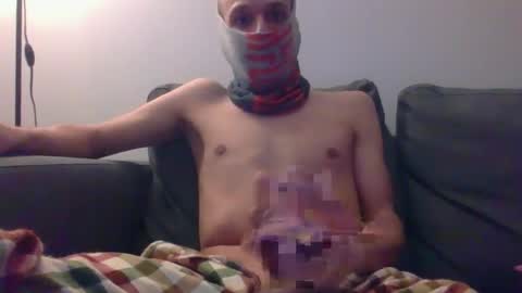 Snapshot of thetubedscarfguy chatting on February 22, 9:26 pm Scarf guy online show from February 22, 9:26 pm