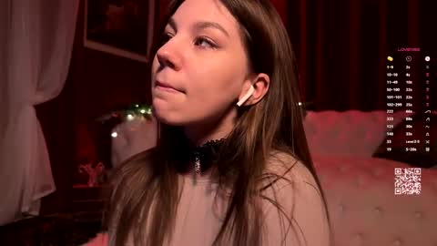 Snapshot of thewetmuse chatting on December 15, 1:04 pm Grace Next broadcast - online show from December 15, 1:04 pm