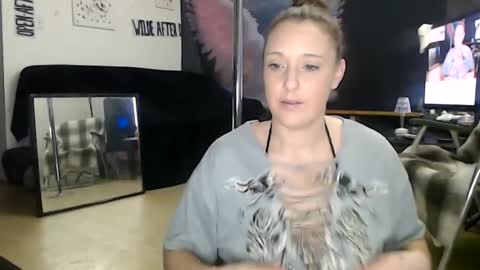 Snapshot of thewildechase chatting on December 13, 11:10 pm Chase online show from December 13, 11:10 pm