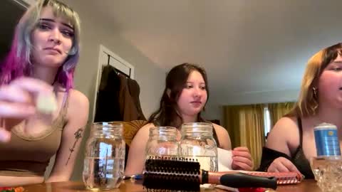 West online show from March 8, 11:52 pm