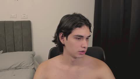 Snapshot of thiaan__ chatting on December 31, 1:08 pm thiaan__ online show from December 31, 1:08 pm