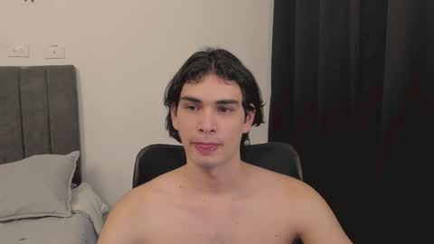 Snapshot of thiaan__ chatting on December 31, 8:56 pm thiaan__ online show from December 31, 8:56 pm