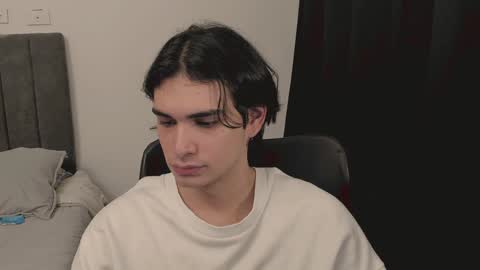 Snapshot of thiaan__ chatting on January 2, 11:16 pm thiaan__ online show from January 2, 11:16 pm