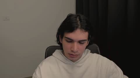 Snapshot of thiaan__ chatting on February 4, 1:13 am thiaan__ online show from February 4, 1:13 am