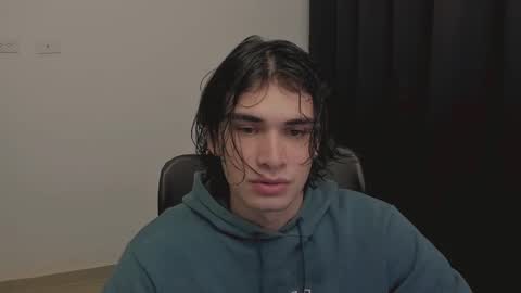 Snapshot of thiaan__ chatting on March 1, 11:58 pm thiaan__ online show from March 1, 11:58 pm