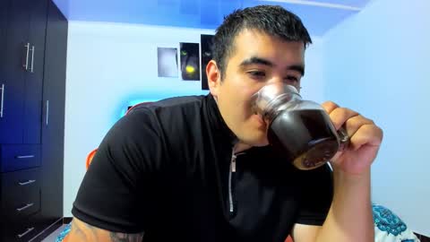 Snapshot of thiago_cp01 chatting on November 28, 4:59 am Thiago online show from November 28, 4:59 am