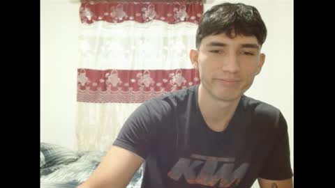 Snapshot of thiago_deseo69 chatting on February 3, 12:42 am thiago_deseo69 online show from February 3, 12:42 am