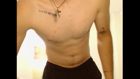 Snapshot of thiago_deseo69 chatting on February 10, 2:32 pm thiago_deseo69 online show from February 10, 2:32 pm