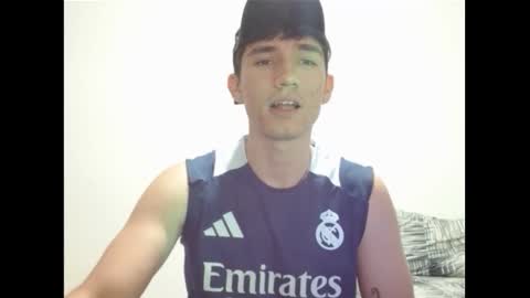 Snapshot of thiago_deseo69 chatting on February 20, 1:46 am thiago_deseo69 online show from February 20, 1:46 am