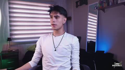 Thiago online show from December 11, 4:53 pm