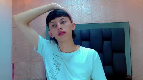 thiago_twink38 online show from November 23, 11:48 pm