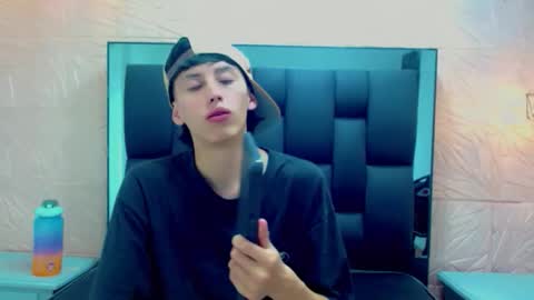 thiago_twink38 online show from November 26, 5:41 am