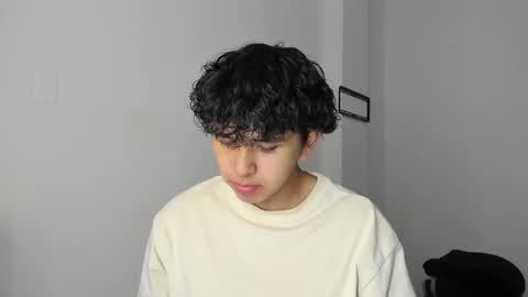 Snapshot of thiago_wc chatting on October 15, 7:47 pm Thiago online show from October 15, 7:47 pm