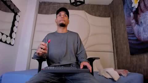 Snapshot of thiagoferreti_ chatting on September 11, 3:06 am ThiagoFerreti online show from September 11, 3:06 am