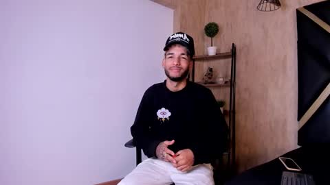 Snapshot of thiagoferreti_ chatting on September 26, 3:32 am ThiagoFerreti online show from September 26, 3:32 am