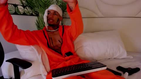 Snapshot of thiagoferreti_ chatting on October 31, 8:10 pm ThiagoFerreti online show from October 31, 8:10 pm