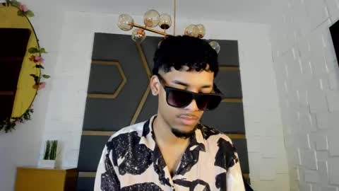 Snapshot of thiagoferreti_ chatting on November 22, 1:54 pm ThiagoFerreti online show from November 22, 1:54 pm