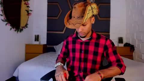 Snapshot of thiagoferreti_ chatting on November 26, 7:48 pm ThiagoFerreti online show from November 26, 7:48 pm