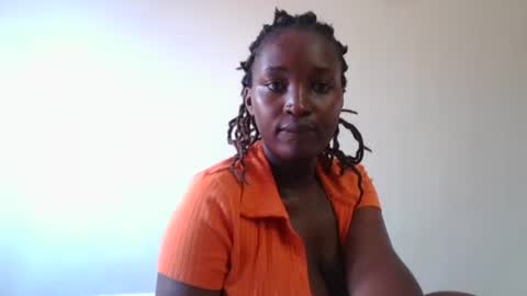 Snapshot of thick_eviey chatting on March 11, 11:44 am love online show from March 11, 11:44 am