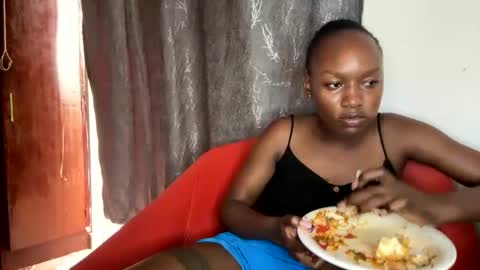 Snapshot of thick_jojo chatting on December 1, 12:21 pm Call me Taliee online show from December 1, 12:21 pm