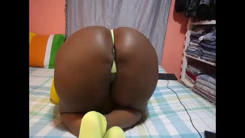thick_sweet_ass online show from February 3, 6:45 am