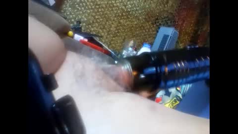 thickcock00088 online show from January 3, 1:25 pm