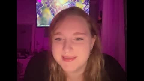Snapshot of thickgingergoddess chatting on December 11, 11:51 am Ariel online show from December 11, 11:51 am