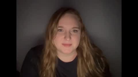 Snapshot of thickgingergoddess chatting on December 25, 4:22 am Ariel online show from December 25, 4:22 am