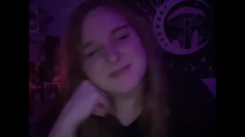 Snapshot of thickgingergoddess chatting on December 26, 4:43 am Ariel online show from December 26, 4:43 am