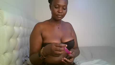 Rue online show from December 13, 7:53 pm