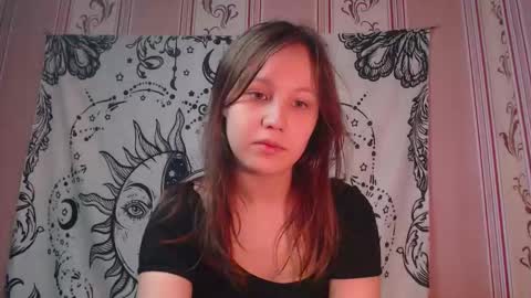 Snapshot of thighswithspikes chatting on October 29, 7:43 am thighswithspikes online show from October 29, 7:43 am