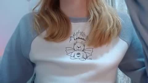 Snapshot of thin33 chatting on February 20, 6:26 am sara online show from February 20, 6:26 am