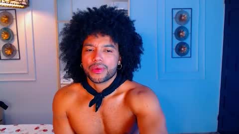 Snapshot of thirstmen_ chatting on December 17, 2:01 pm MICHAEL AND CRISS online show from December 17, 2:01 pm