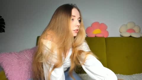 Snapshot of thisisamelia chatting on December 2, 1:57 pm Amelia shows on mondays fridays and sundays if anything changes im giving updates on my fansly online show from December 2, 1:57 pm